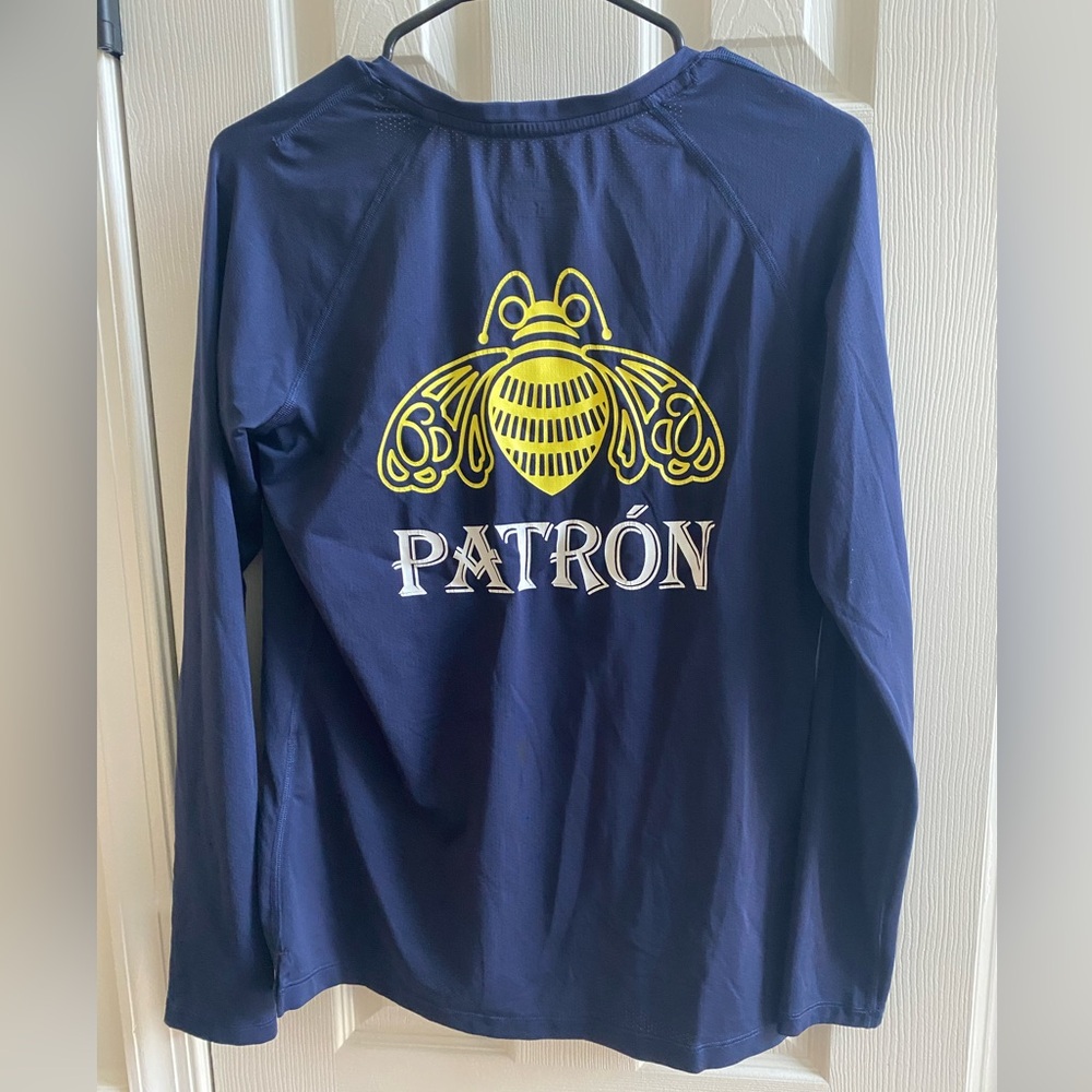 Under Armour Fitted Heat Gear Ling Sleeve - Patron Tequila branded, Size M
